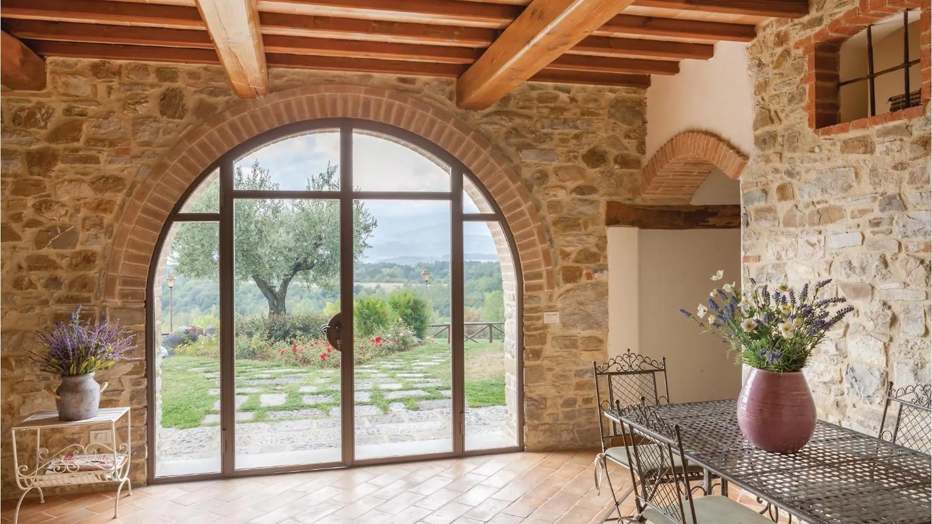 Resort Le Rose Banzena Holiday home